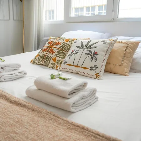 Romantic Getaway - Le Marais - With Ac *